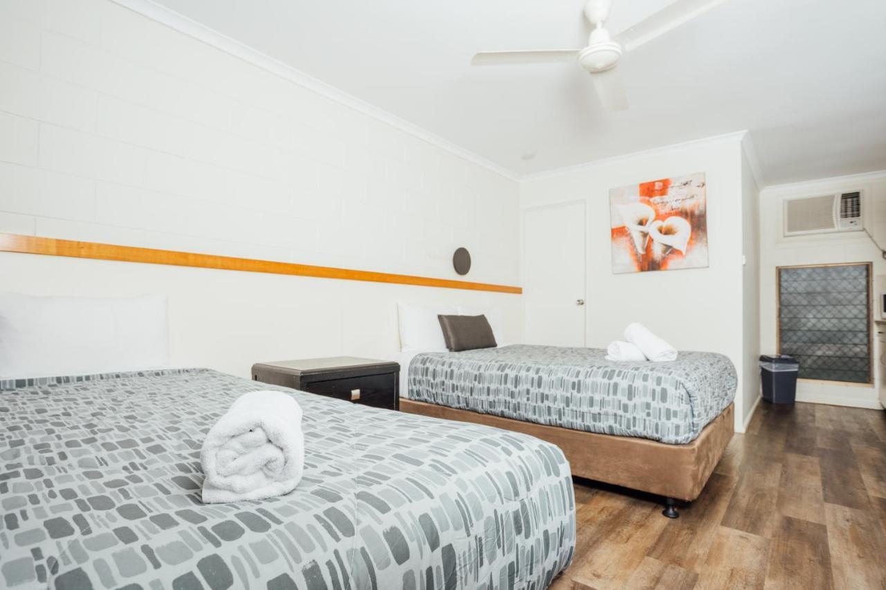 Billabong Lodge Motel タウンズビル エクステリア 写真