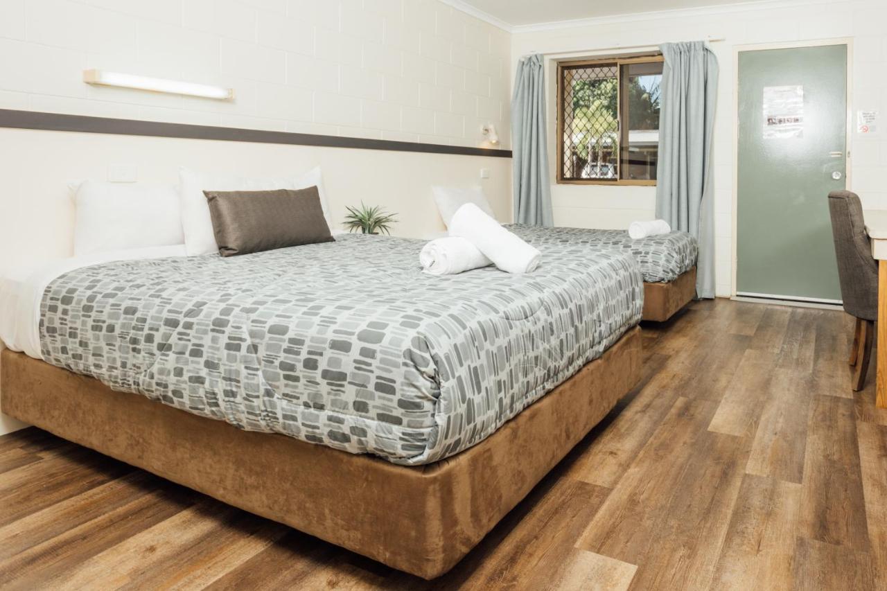 Billabong Lodge Motel タウンズビル エクステリア 写真