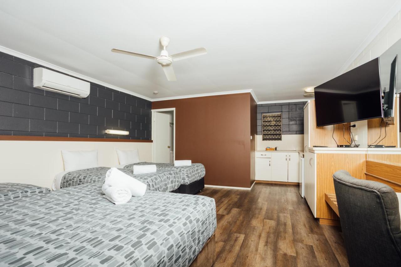 Billabong Lodge Motel タウンズビル エクステリア 写真